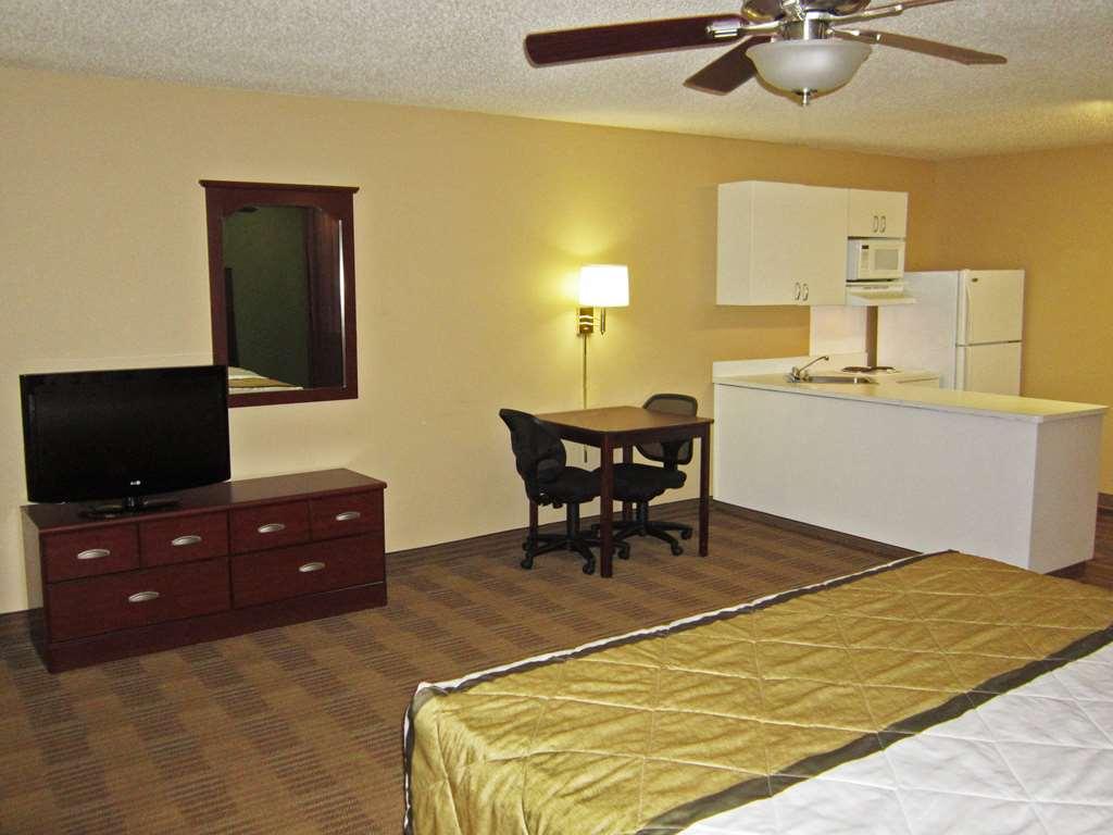 Sonesta Simply Suites Lafayette Airport Rom bilde